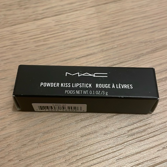 NEW in box MAC lipstick 922 Werk, Werk, Werk - Picture 4 of 6